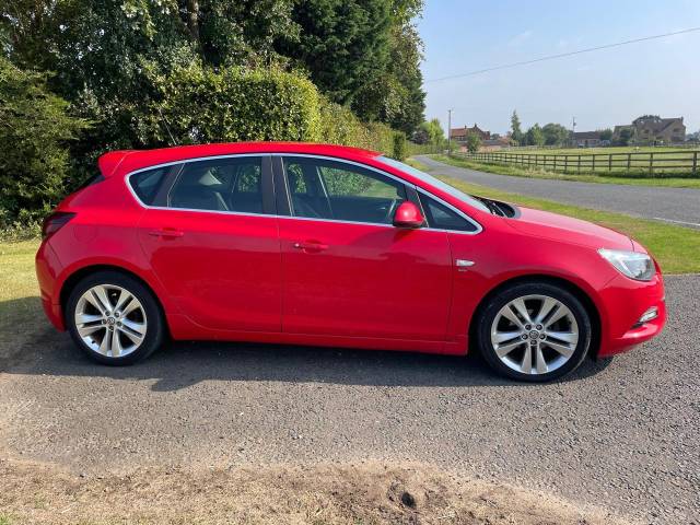 2012 Vauxhall Astra 1.6i 16V SRi Vx-line 5dr