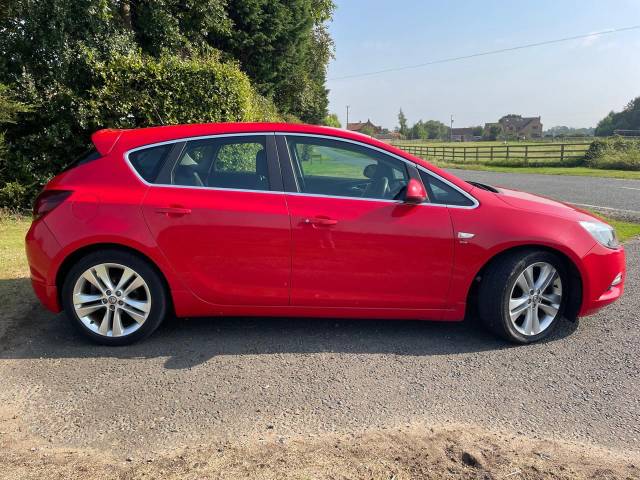 2012 Vauxhall Astra 1.6i 16V SRi Vx-line 5dr